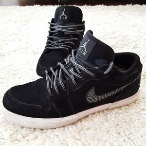 Nike Air Jordan Retro V.1 Elephant Low Sneakers 8